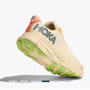 HOKA Clifton 9 size 5 youth